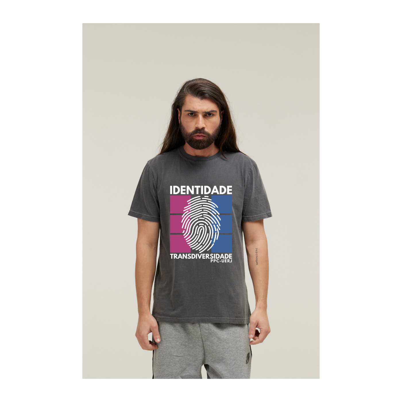 Camiseta Estonada Cinza Chumbo
