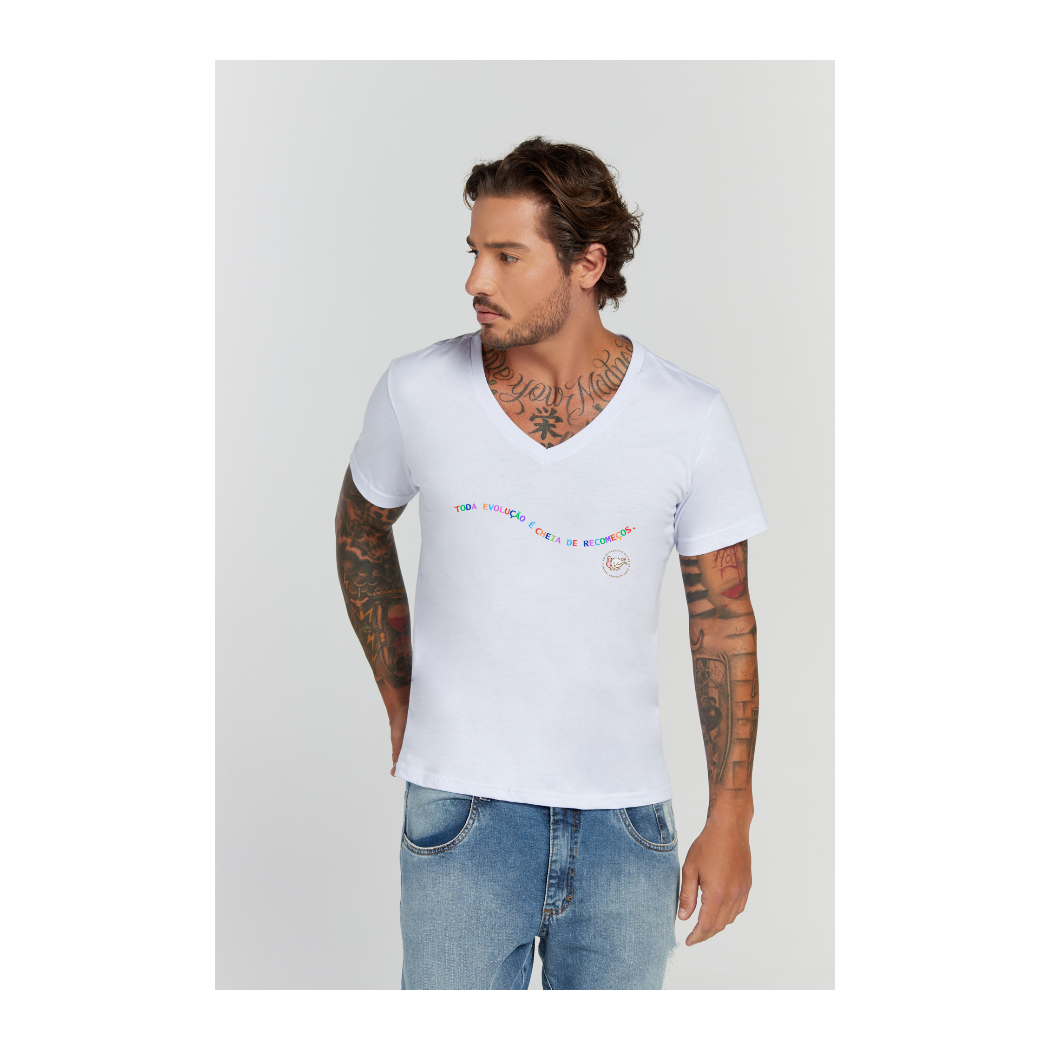 Camiseta Premium Branco Decote V