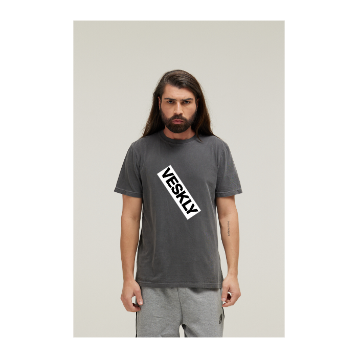 Camiseta Estonada Cinza Chumbo