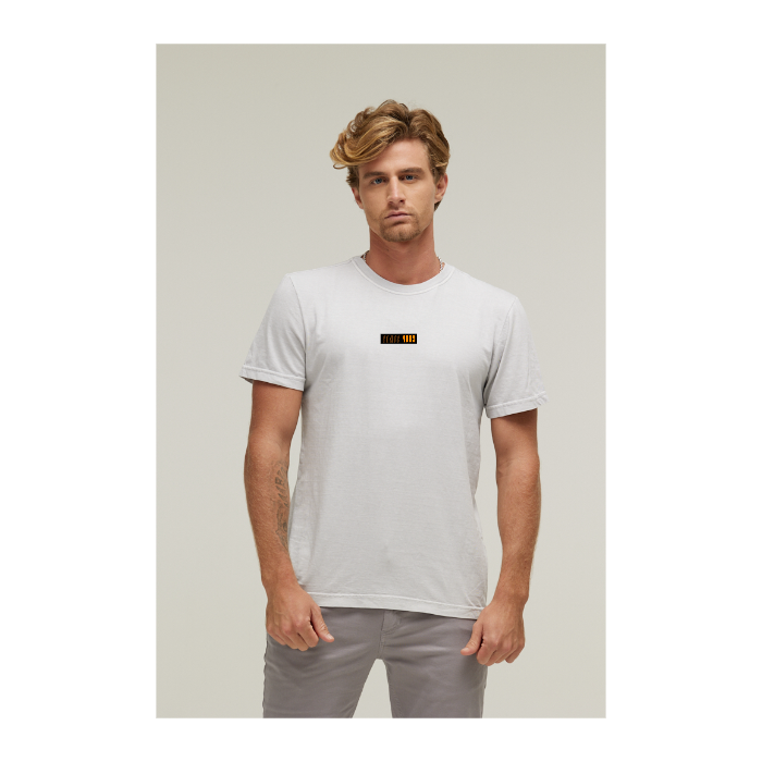 Camiseta Estonada Branco Gelo