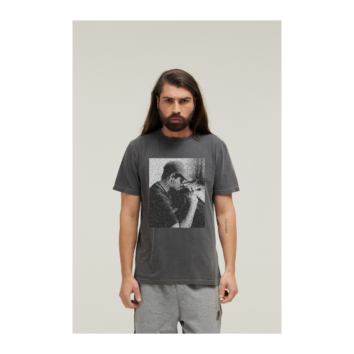 Camiseta Estonada Cinza Chumbo