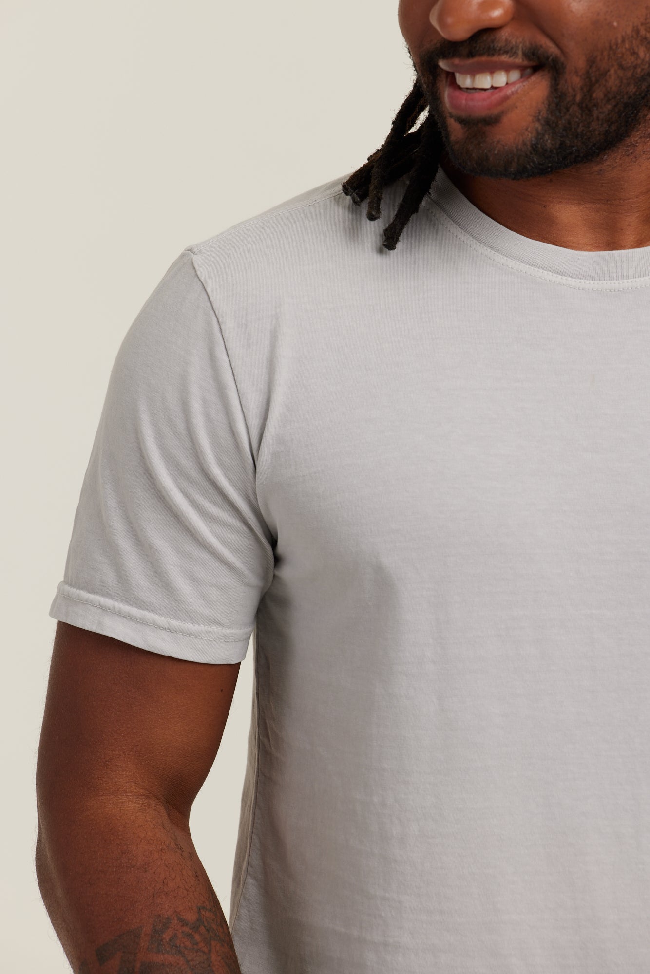 Camiseta Estonada Branco Gelo