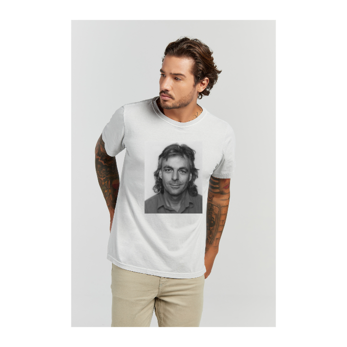Camiseta Estonada Branco Gelo