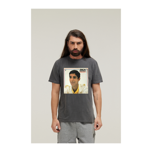 Camiseta Estonada Cinza Chumbo