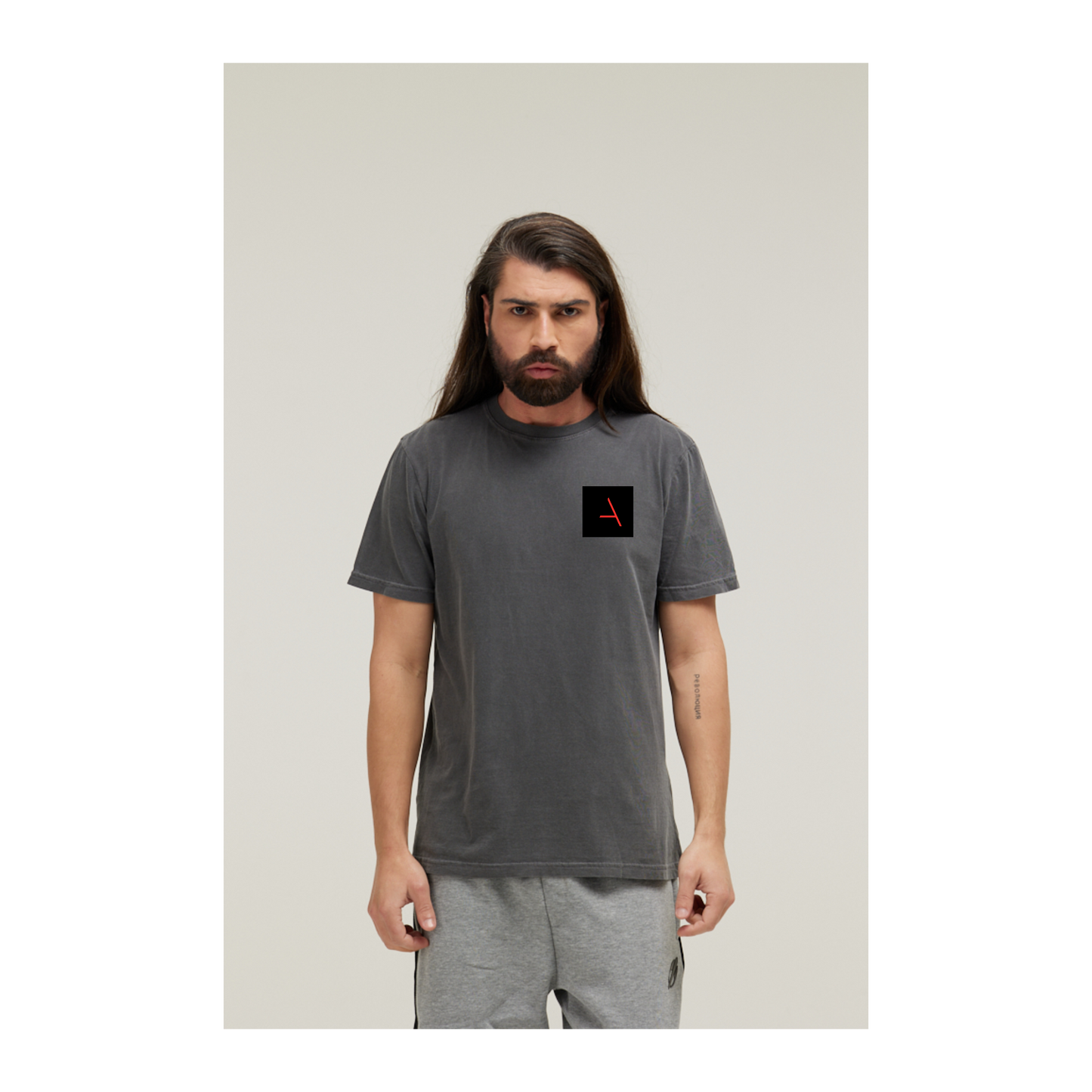 Camiseta Estonada Cinza Chumbo