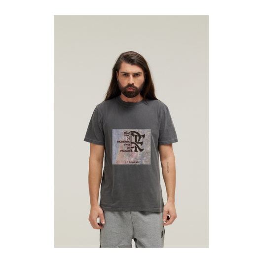Camiseta Estonada Cinza Chumbo