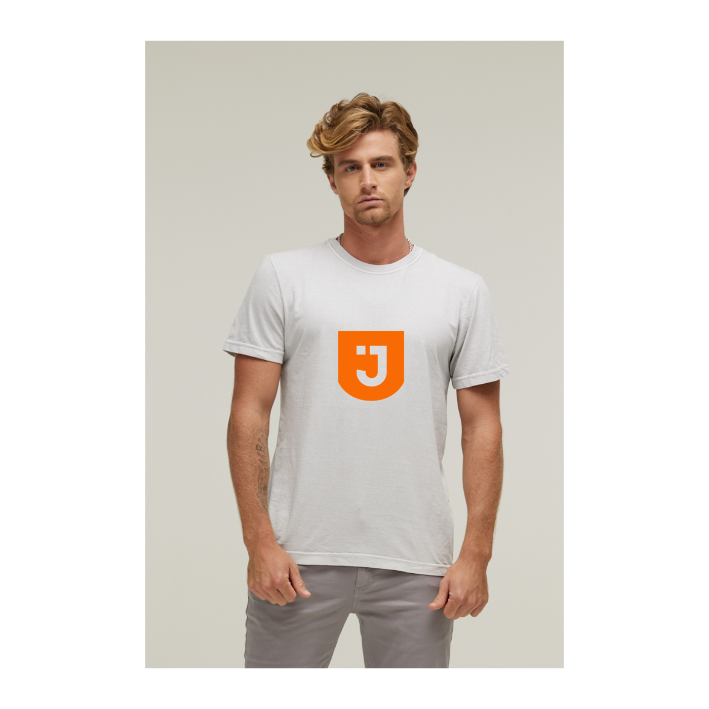 Camiseta Estonada Branco Gelo