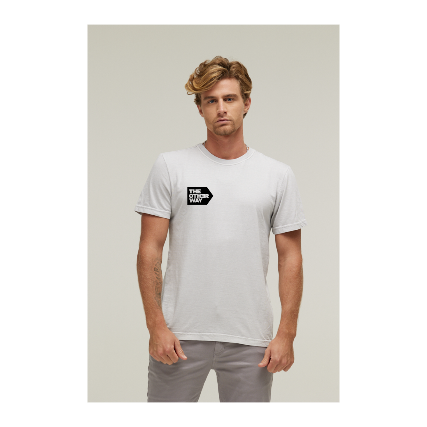 Camiseta Estonada Branco Gelo