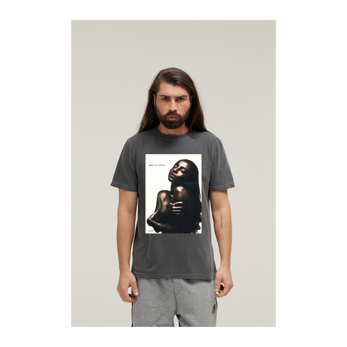Camiseta Estonada Cinza Chumbo