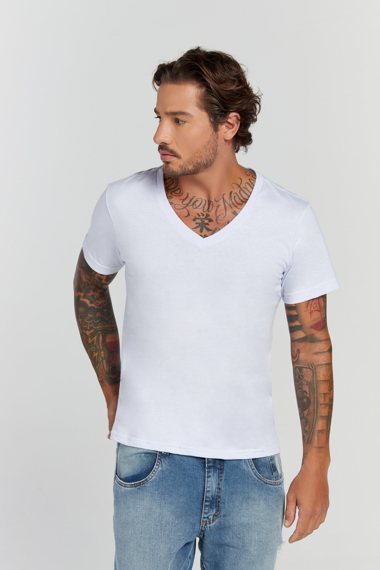 Camiseta Premium Branco Decote V