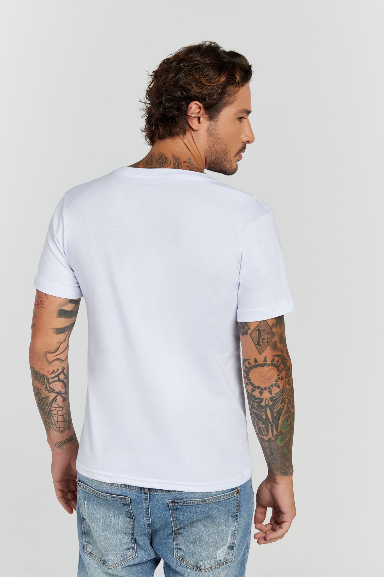 Camiseta Premium Branco Decote V